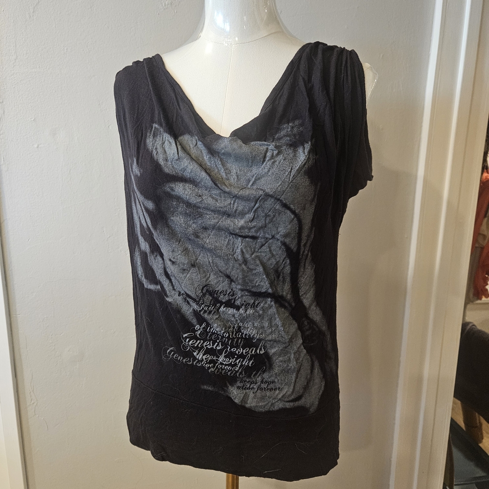 Truth Black and Gray Artistic Short Sleeve Tee